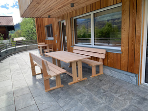 Gartenmöbel aus Lärchenholz - Johanns Holzwelt Salzburg